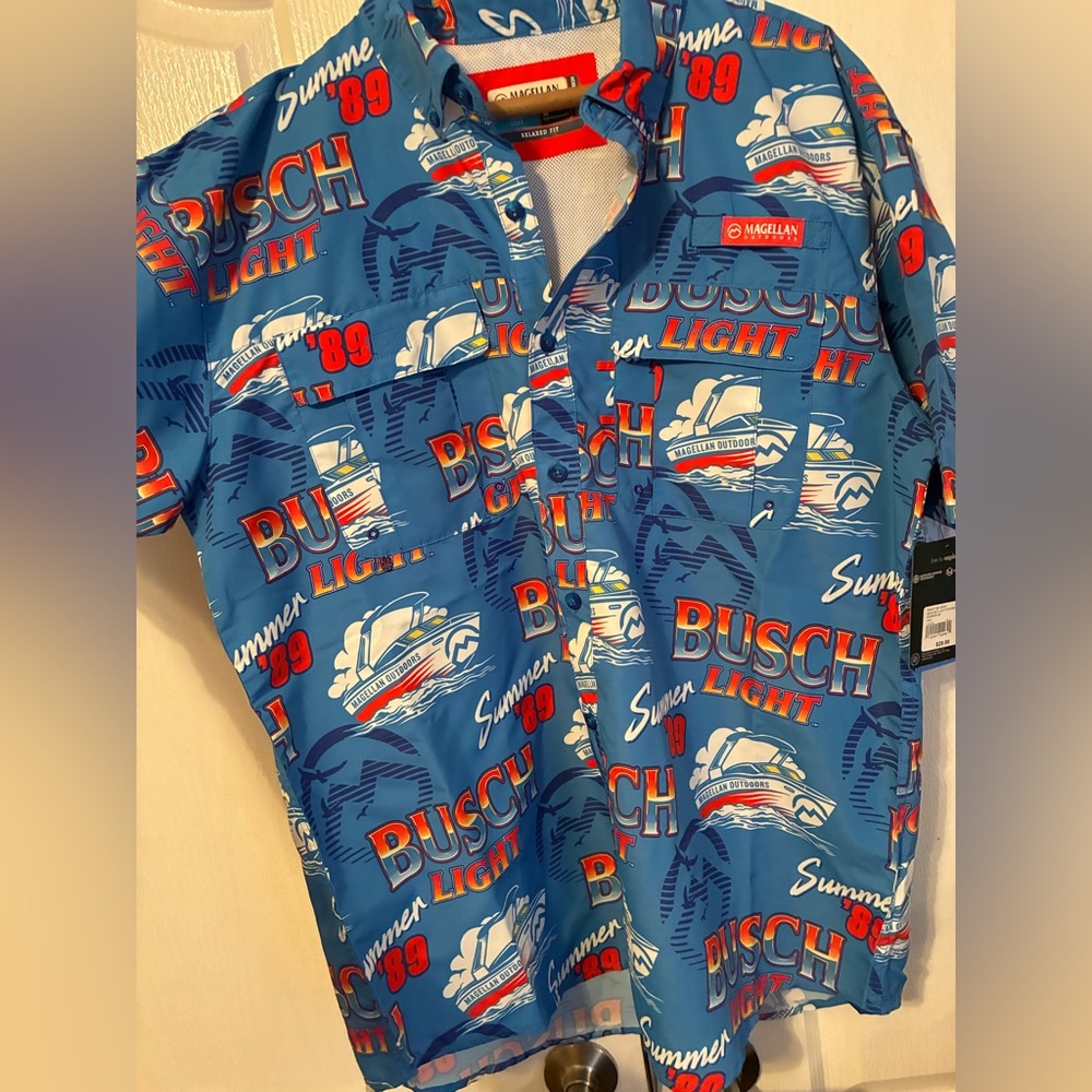 Magellan Outdoors Blue Bass Men's Shirt Busch Light